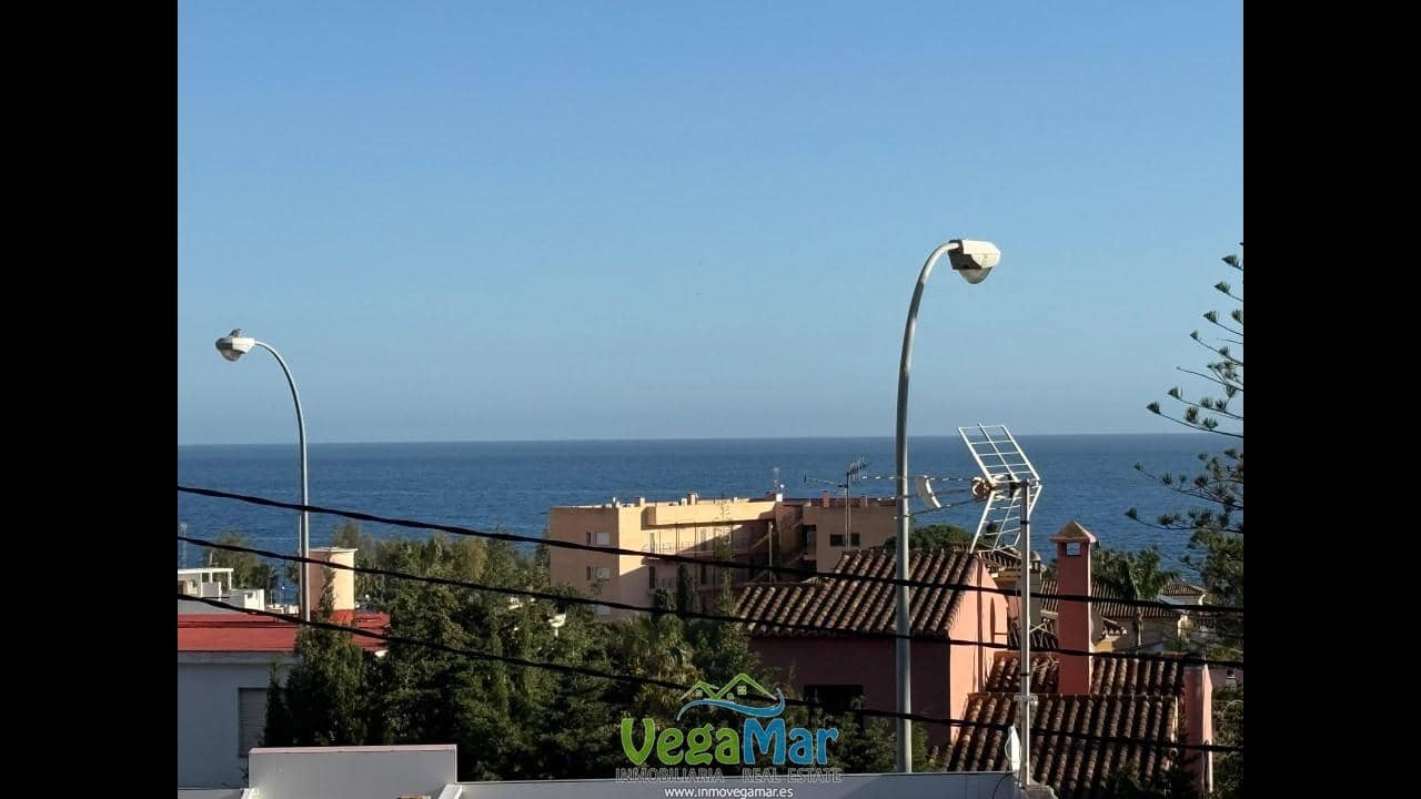 4 Zimmer Villa zu verkaufen in Almunecar mit Pool Garage - 290.000 € (Ref: 9623246)