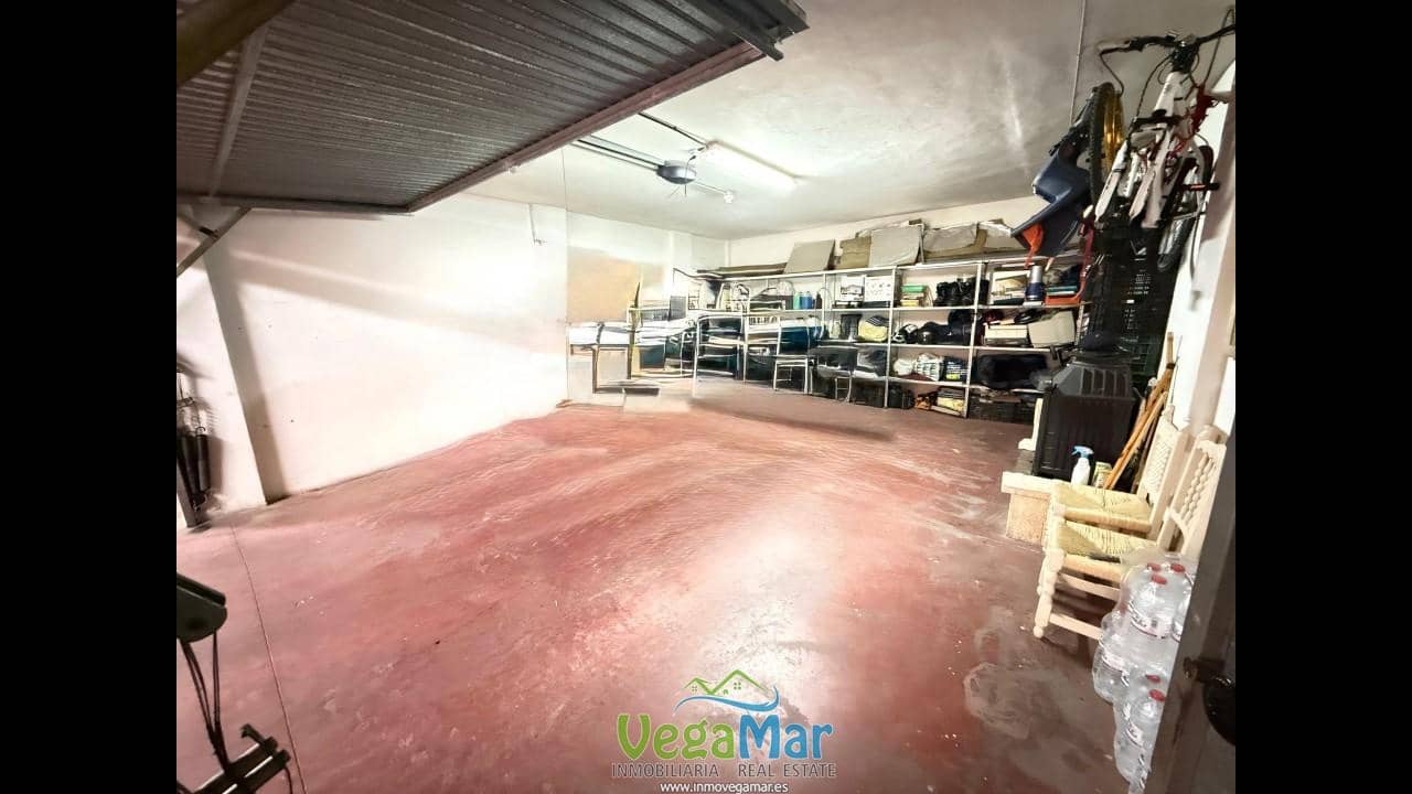 4 Zimmer Villa zu verkaufen in Almunecar mit Pool Garage - 290.000 € (Ref: 9623246)