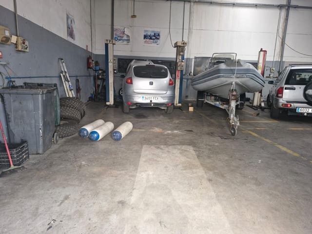 Gewerbe zu vermieten in Almuñécar - 1.200 € (Ref: 9656812)
