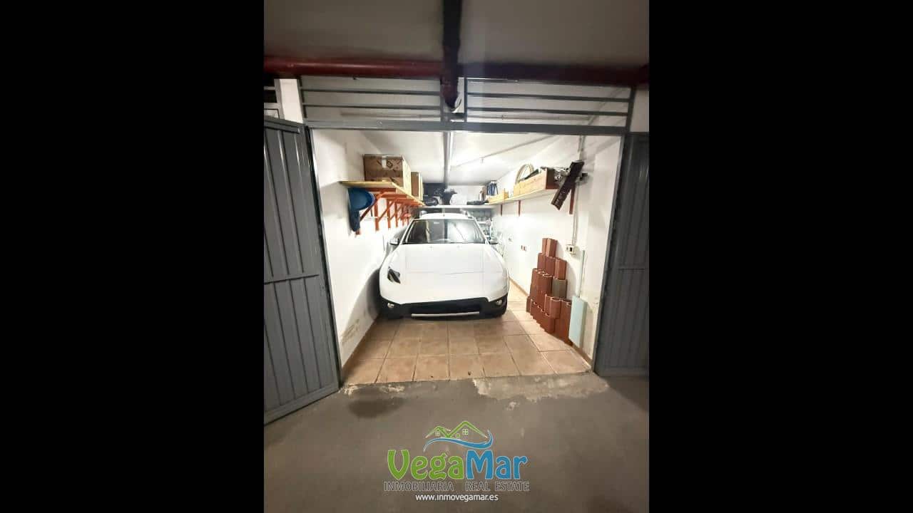 Garage for sale in Almunecar - € 40,000 (Ref: 9700177)