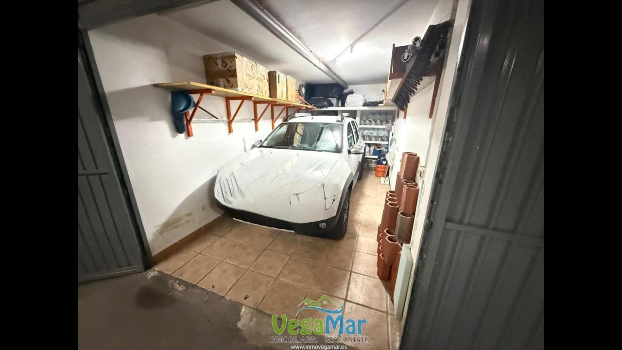 Garage for sale in Almunecar - € 40,000 (Ref: 9700177)