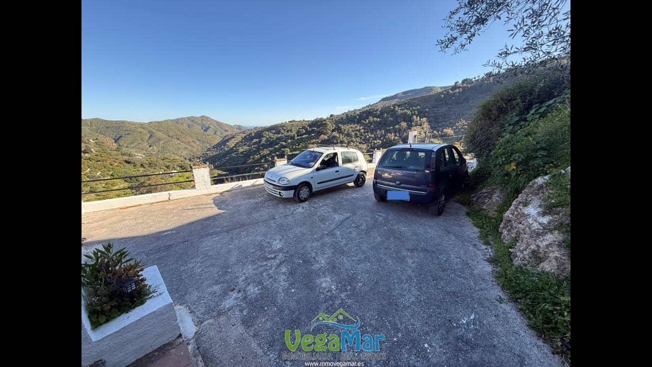 4 bedroom Finca/Country House for sale in Almunecar with pool - € 210,000 (Ref: 9702478)