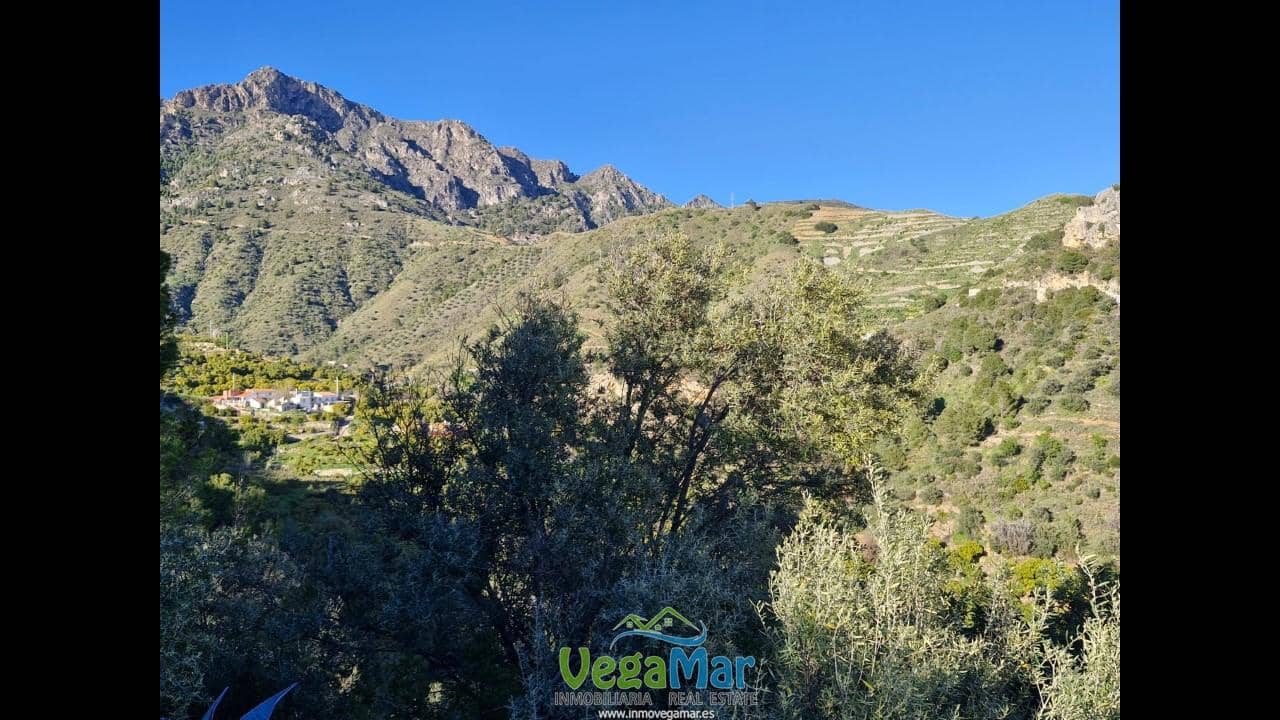 4 bedroom Finca/Country House for sale in Almunecar with pool - € 210,000 (Ref: 9702478)