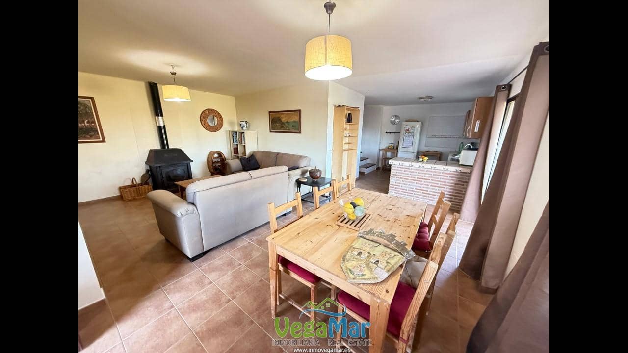 4 bedroom Finca/Country House for sale in Almunecar with pool - € 210,000 (Ref: 9702478)