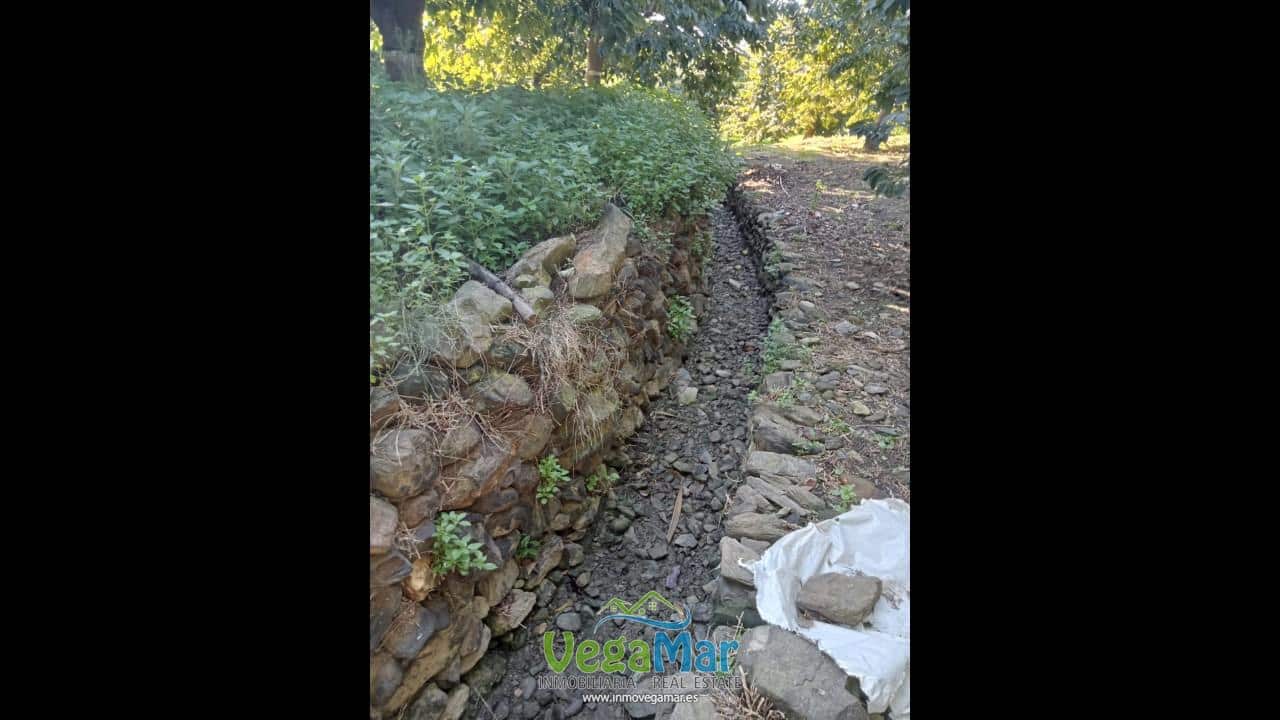 Ubebygd land til salgs i Almunecar - € 105 000 (Ref: 9727015)