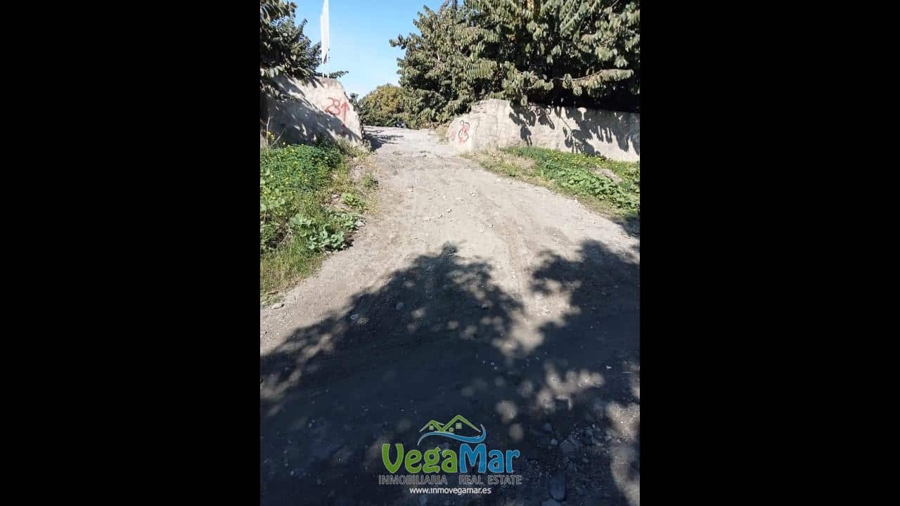 Ubebygd land til salgs i Almunecar - € 105 000 (Ref: 9727015)