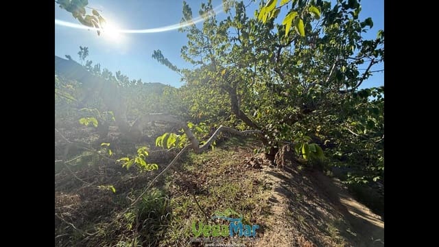 Ubebygd land til salgs i Almuñécar - € 105 000 (Ref: 9727015)