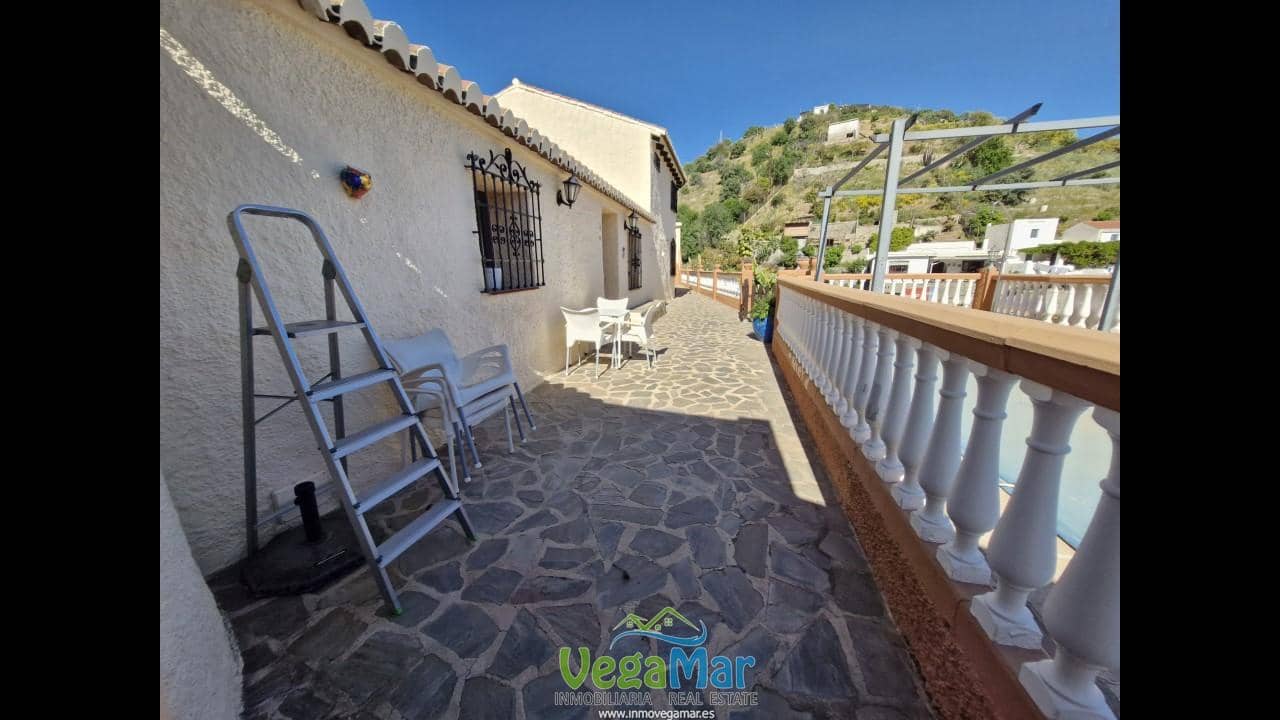 5 soveværelse Villa til salg i Almunecar med swimmingpool garage - € 850.000 (Ref: 9780011)