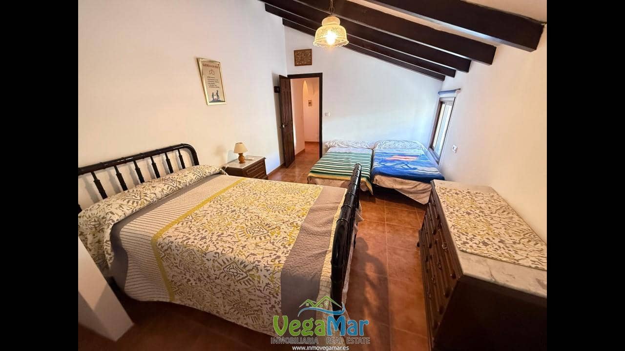 5 soveværelse Villa til salg i Almunecar med swimmingpool garage - € 850.000 (Ref: 9780011)