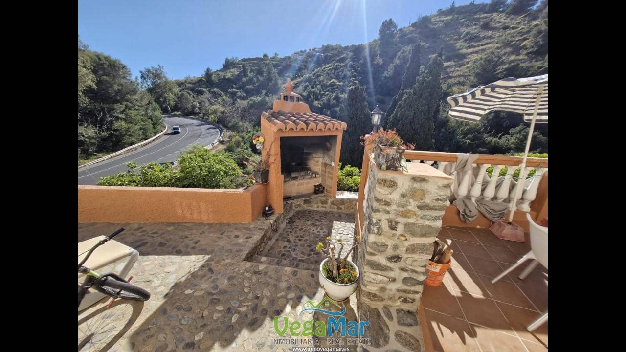 5 soveværelse Villa til salg i Almunecar med swimmingpool garage - € 850.000 (Ref: 9780011)