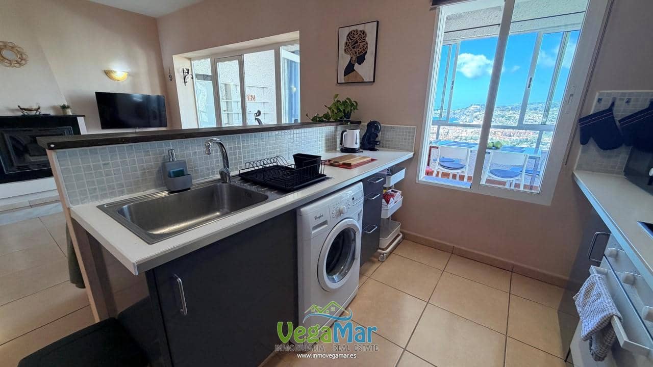 2 bedroom Villa for holiday rental in Almunecar - € 450 (Ref: 9784985)