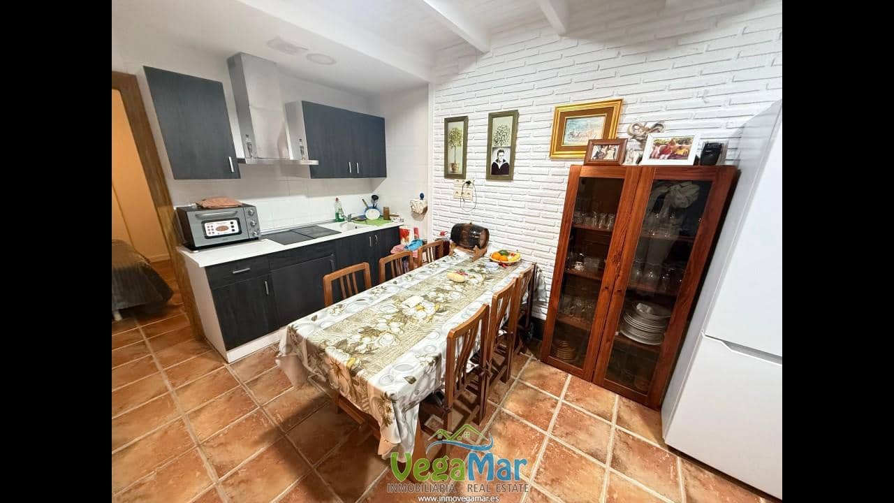 Negocio de 1 habitación en Almuñécar en venta - 140.000 € (Ref: 9795538)