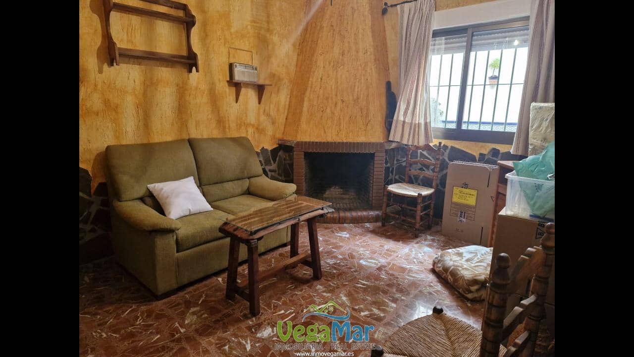 5 bedroom Villa for sale in Motril with garage - € 265,000 (Ref: 9821224)
