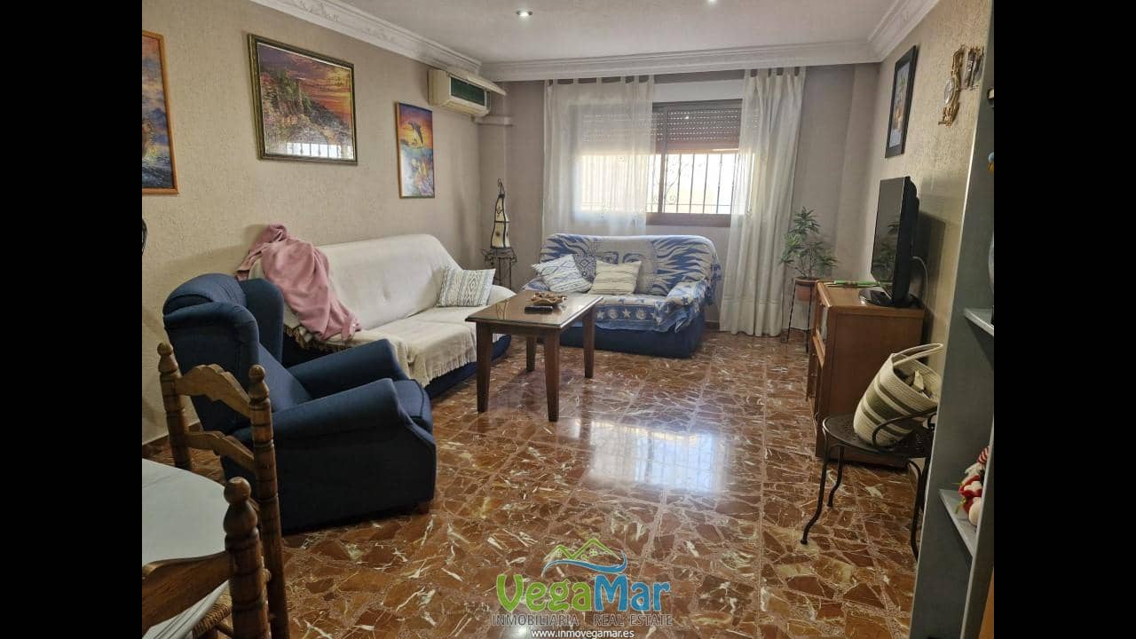 5 bedroom Villa for sale in Motril with garage - € 265,000 (Ref: 9821224)