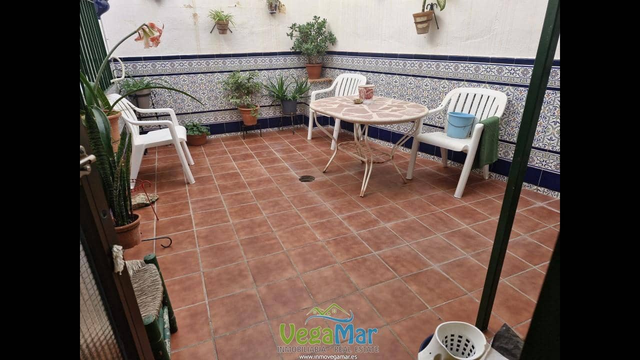 5 bedroom Villa for sale in Motril with garage - € 265,000 (Ref: 9821224)