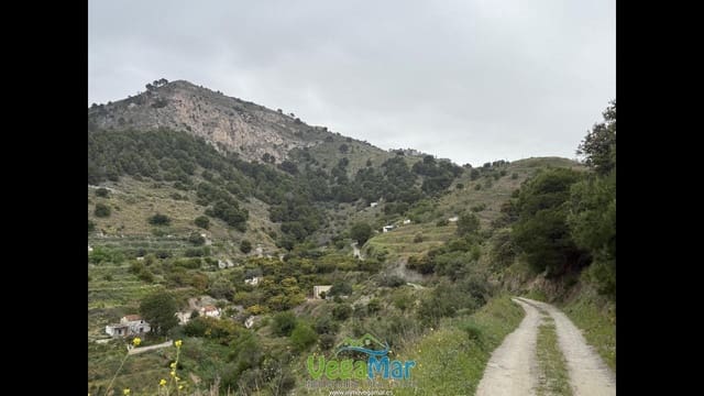 Ubebygd land til salgs i Almuñécar - € 56 000 (Ref: 9824233)