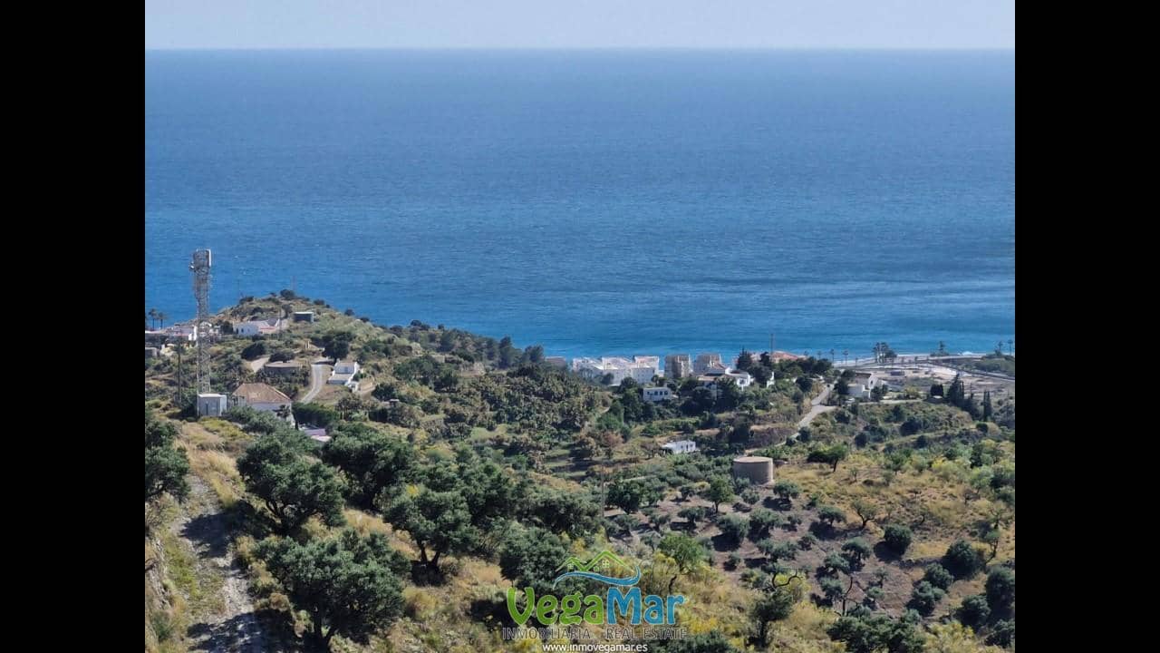 Ubebygd land til salgs i La Herradura - € 35 000 (Ref: 9830396)