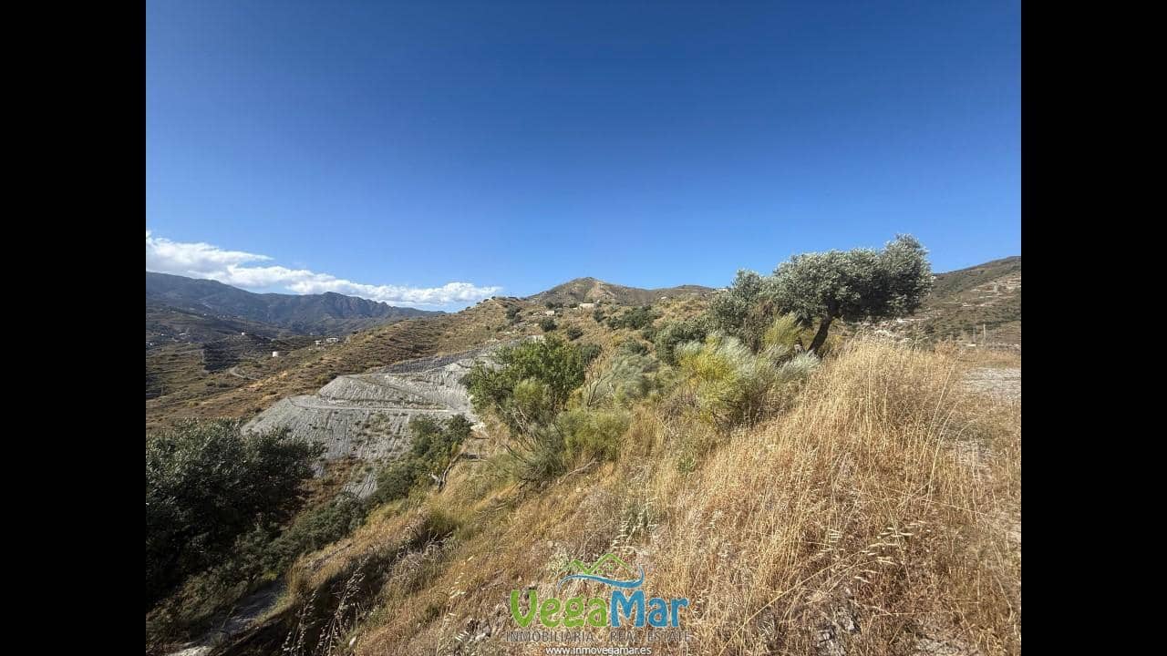 Ubebygd land til salgs i La Herradura - € 35 000 (Ref: 9830396)
