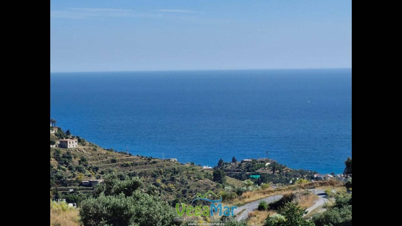 Ubebygd land til salgs i La Herradura - € 35 000 (Ref: 9830396)