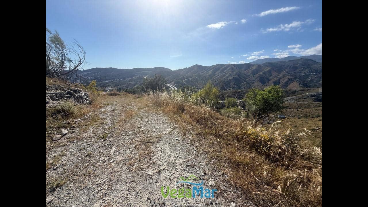 Ubebygd land til salgs i La Herradura - € 35 000 (Ref: 9830396)