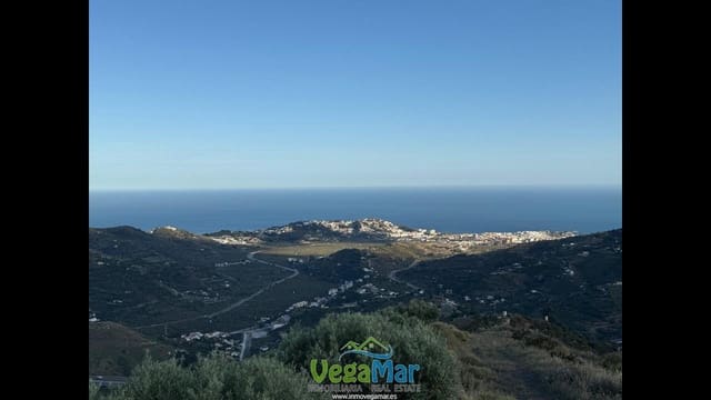1 chambre Finca/Maison de Campagne à vendre à Almuñécar avec piscine - 250 000 € (Ref: 9838783)