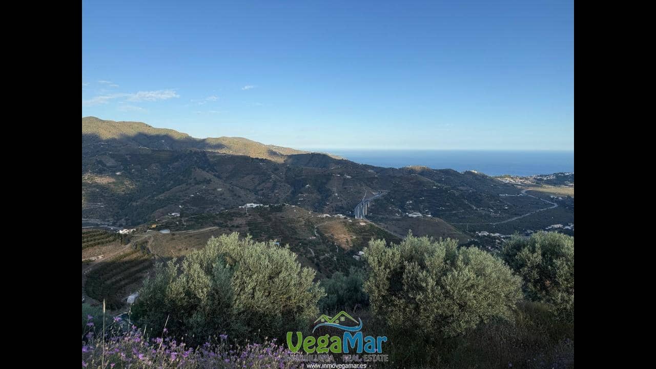 1 bedroom Finca/Country House for sale in Almunecar with pool - € 250,000 (Ref: 9838783)