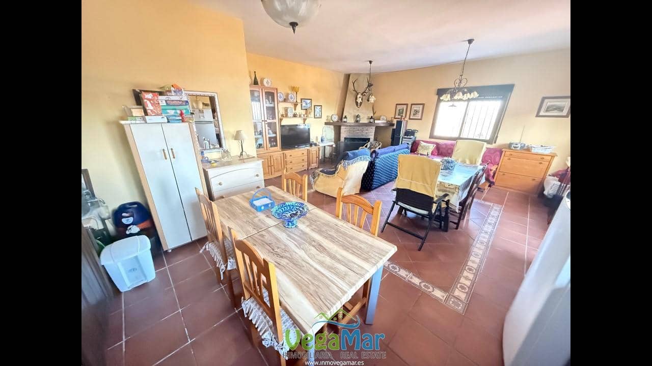 1 bedroom Finca/Country House for sale in Almunecar with pool - € 250,000 (Ref: 9838783)
