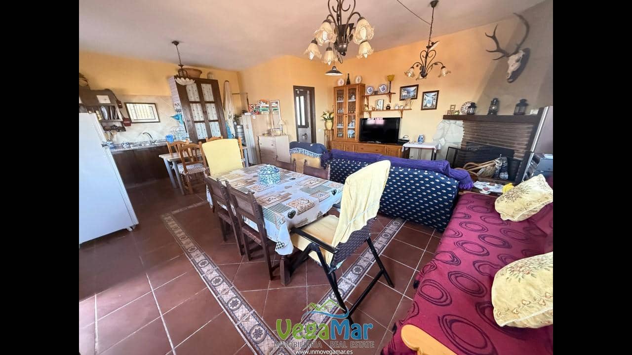1 bedroom Finca/Country House for sale in Almunecar with pool - € 250,000 (Ref: 9838783)