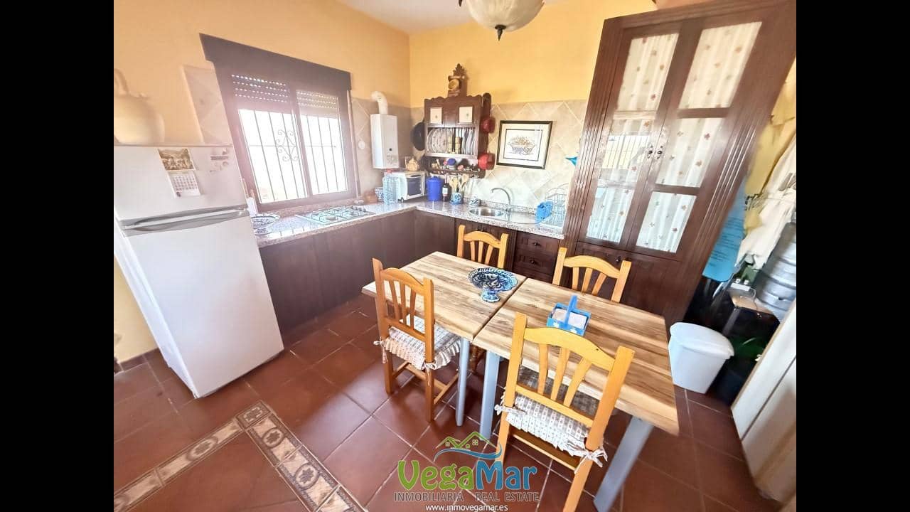 1 bedroom Finca/Country House for sale in Almunecar with pool - € 250,000 (Ref: 9838783)