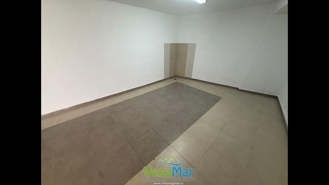 Garage til salg i Almuñécar - € 40.000 (Ref: 9844017)