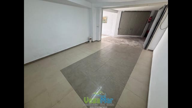 Garage til salg i Almuñécar - € 40.000 (Ref: 9844017)