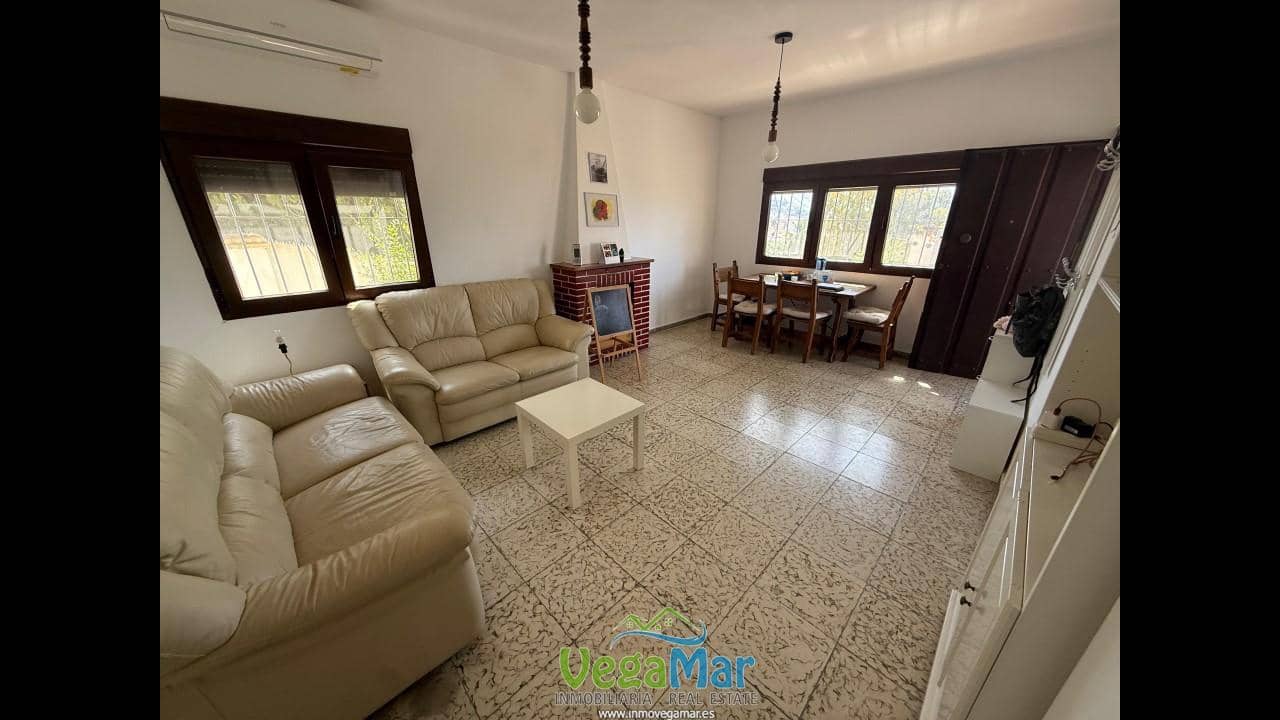 Chalet de 3 habitaciones en Almuñécar en venta con garaje - 349.000 € (Ref: 9858966)