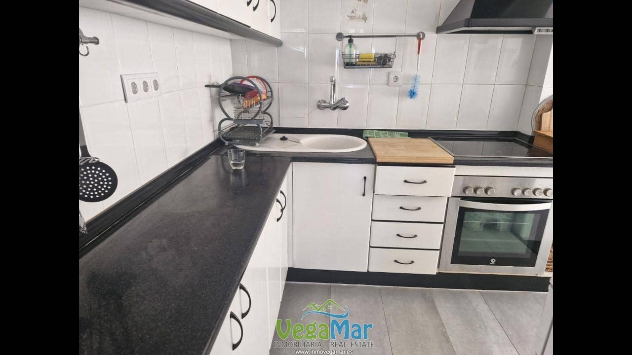 Chalet de 3 habitaciones en Almuñécar en venta con garaje - 349.000 € (Ref: 9858966)