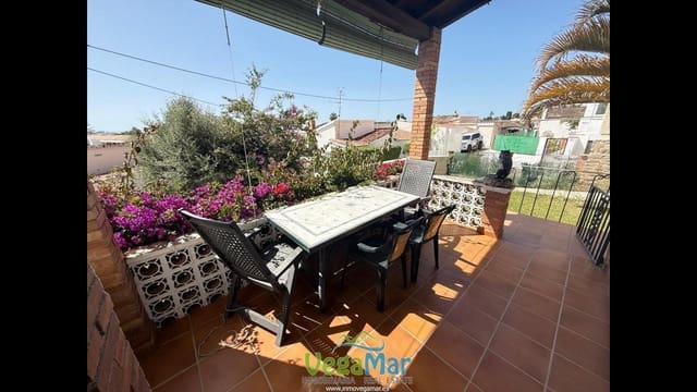 3 soverom Villa til salgs i Almuñécar med garasje - € 349 000 (Ref: 9858966)