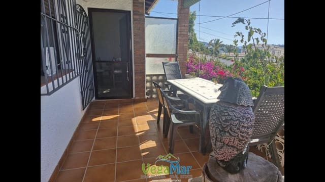 3 soverom Villa til salgs i Almuñécar med garasje - € 349 000 (Ref: 9858966)