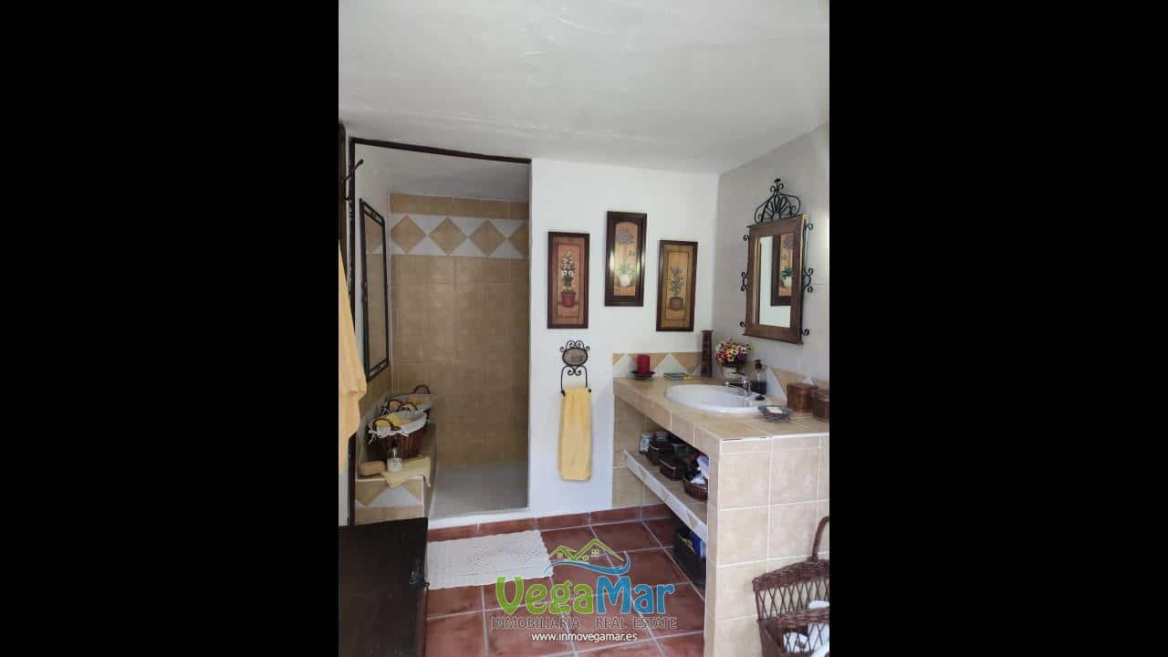 2 bedroom Finca/Country House for sale in Jete with pool - € 380,000 (Ref: 9911769)