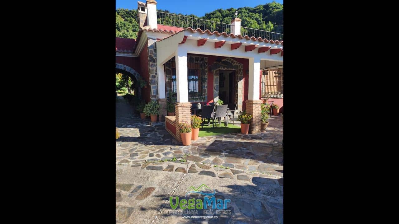 2 bedroom Finca/Country House for sale in Jete with pool - € 380,000 (Ref: 9911769)