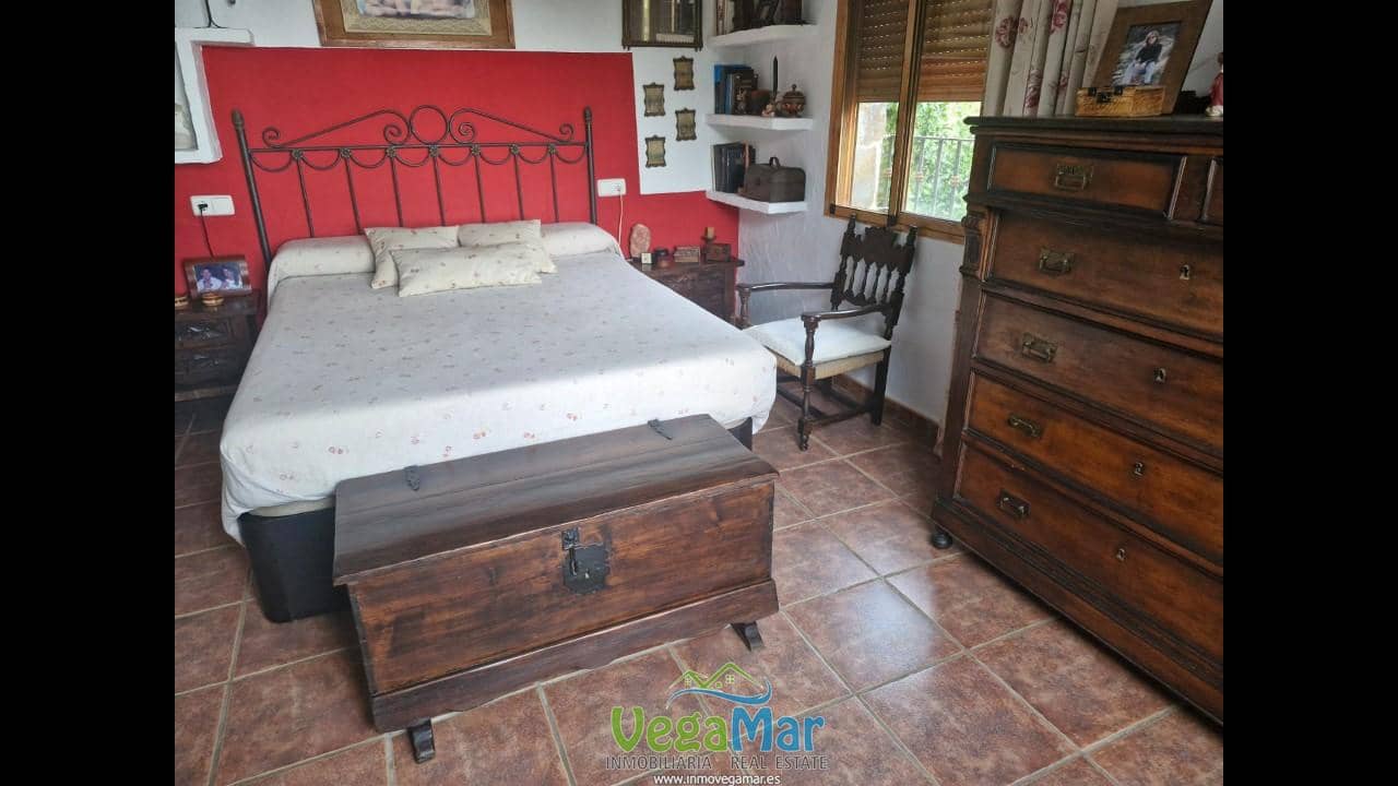 2 bedroom Finca/Country House for sale in Jete with pool - € 389,000 (Ref: 9911769)
