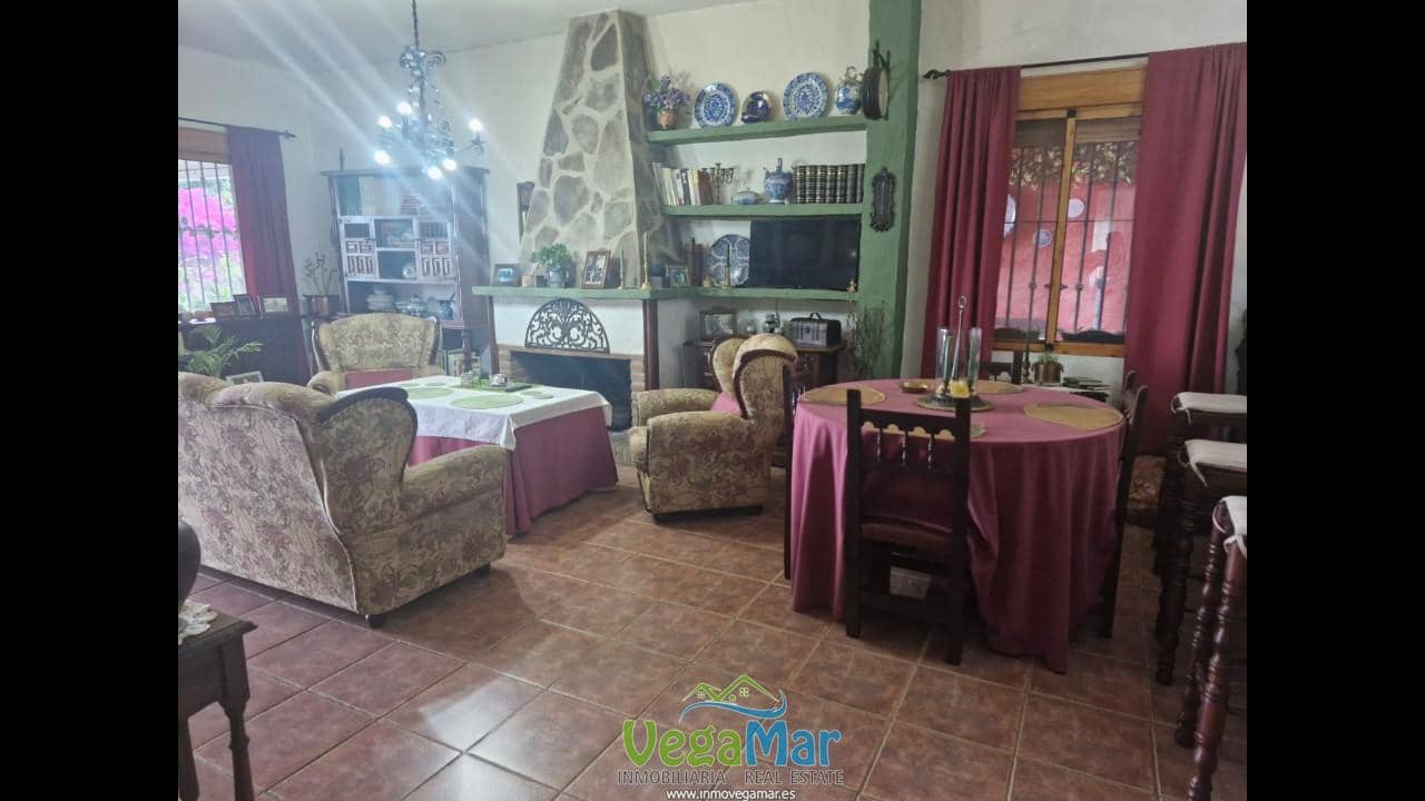 2 bedroom Finca/Country House for sale in Jete with pool - € 389,000 (Ref: 9911769)