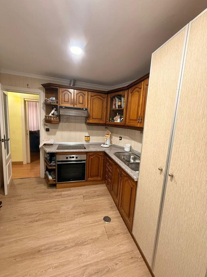 3 bedroom Flat for sale in Almunecar - € 235,000 (Ref: 9937146)