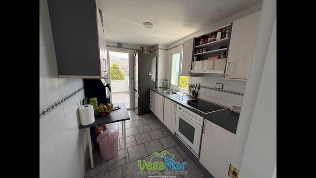 2 bedroom Villa for rent in Almuñécar - € 800 (Ref: 9977934)