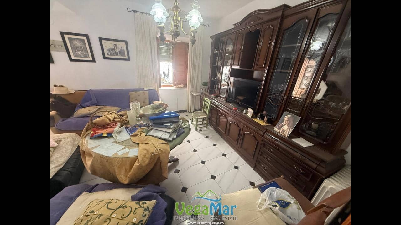 4 sovrum Villa till salu i Jete - 150 000 € (Ref: 9979239)