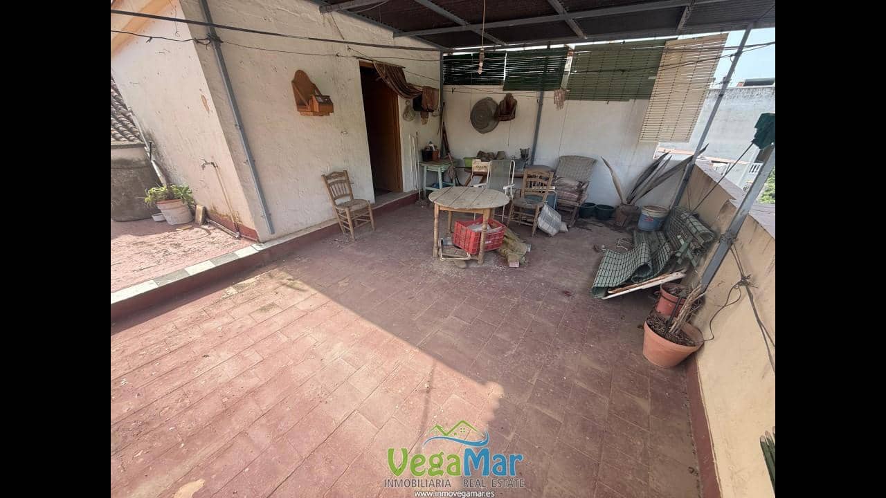 4 sovrum Villa till salu i Jete - 150 000 € (Ref: 9979239)
