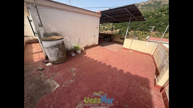 4 Zimmer Villa zu verkaufen in Jete - 150.000 € (Ref: 9979239)