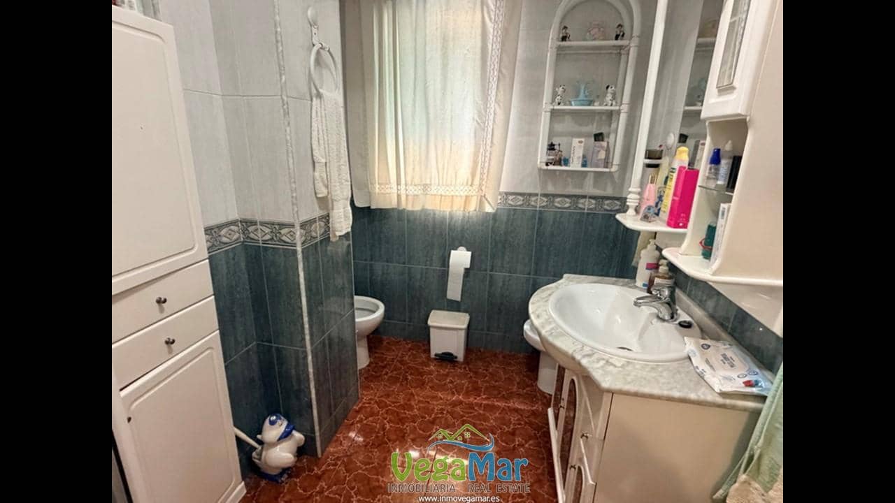 2 slaapkamer Flat te koop in Almunecar - € 280.000 (Ref: 9994663)