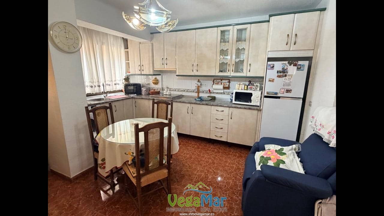 2 slaapkamer Flat te koop in Almunecar - € 280.000 (Ref: 9994663)