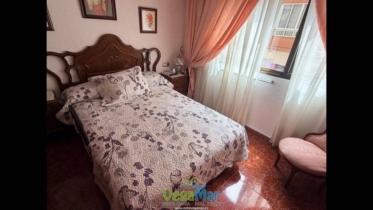 2 slaapkamer Flat te koop in Almunecar - € 280.000 (Ref: 9994663)