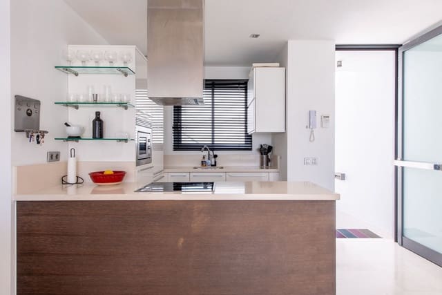 6 quarto Moradia Geminada para venda em San Jose / Sant Josep de Sa Talaia com piscina garagem - 1 950 000 € (Ref: 10018107)