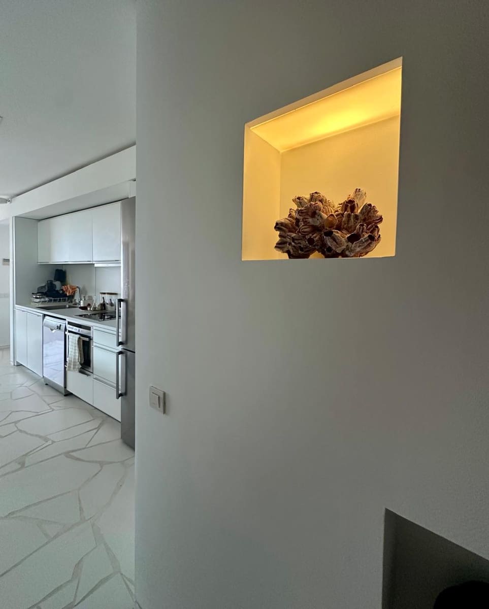 1 soverom Leilighet til salgs i Ibiza by med svømmebasseng garasje - € 1 250 000 (Ref: 10034479)