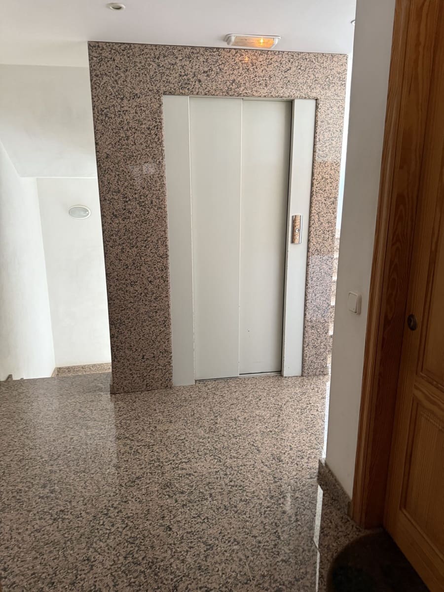 2 Zimmer Wohnung zu verkaufen in Nuestra Senora de Jesus mit Garage - 650.000 € (Ref: 10044270)